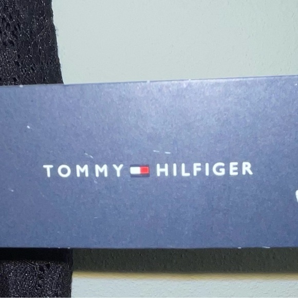 NWT Tommy Hilfiger Womens Black Lace Sleeves Mini Shift Dress Size 10 - Picture 8 of 8